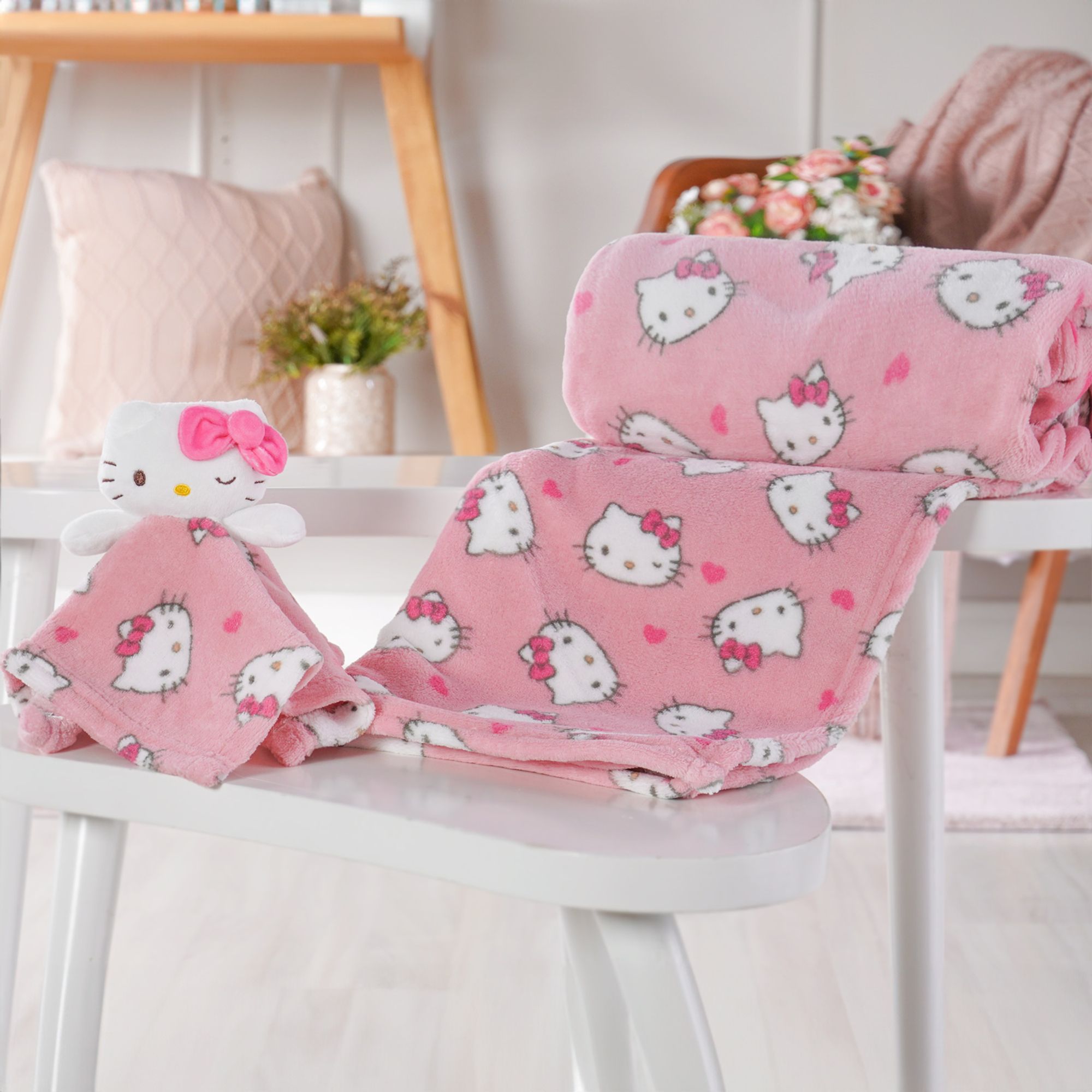 kit-manta-estampada-e-naninha-hello-kitty-pink