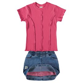 conjunto-menina-blusa-rosa-canelada-e-saia-jeans-short-embutido-2