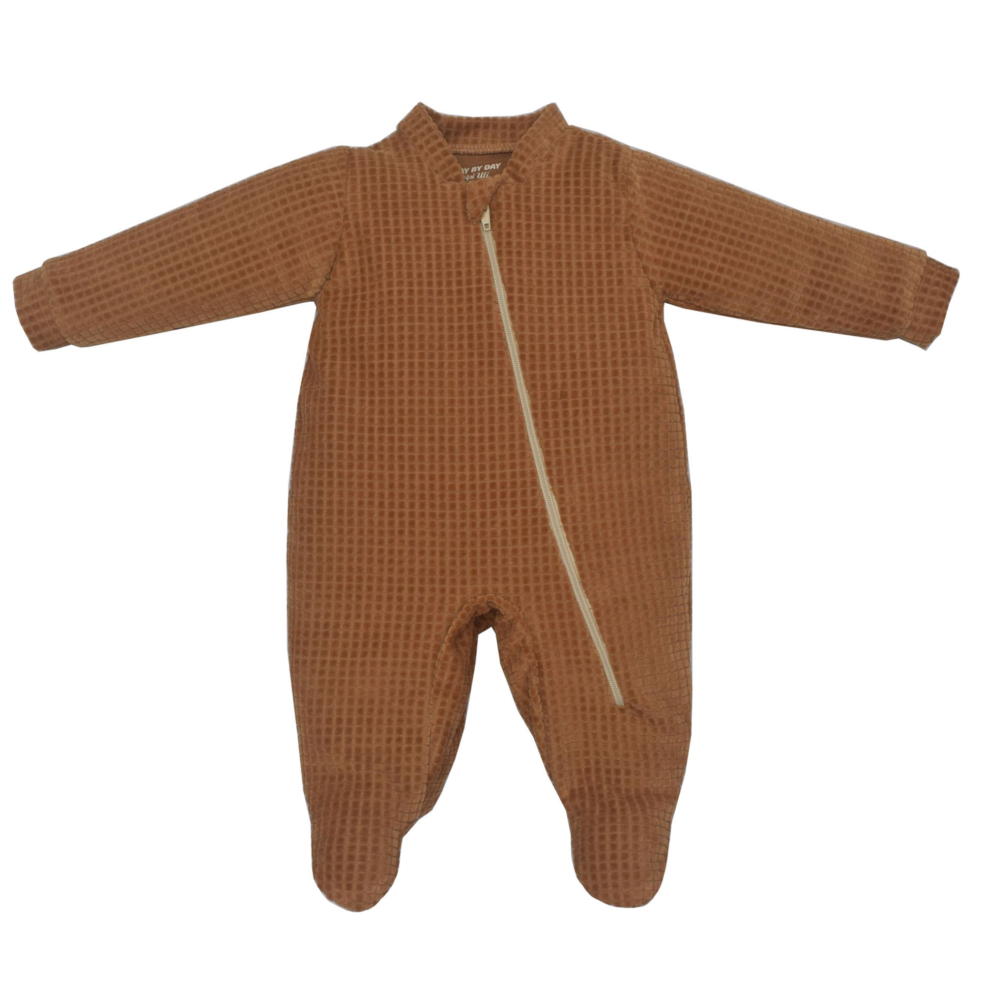 macacao-bebe-longo-plush-ziper-marrom-tigre-bordado-1