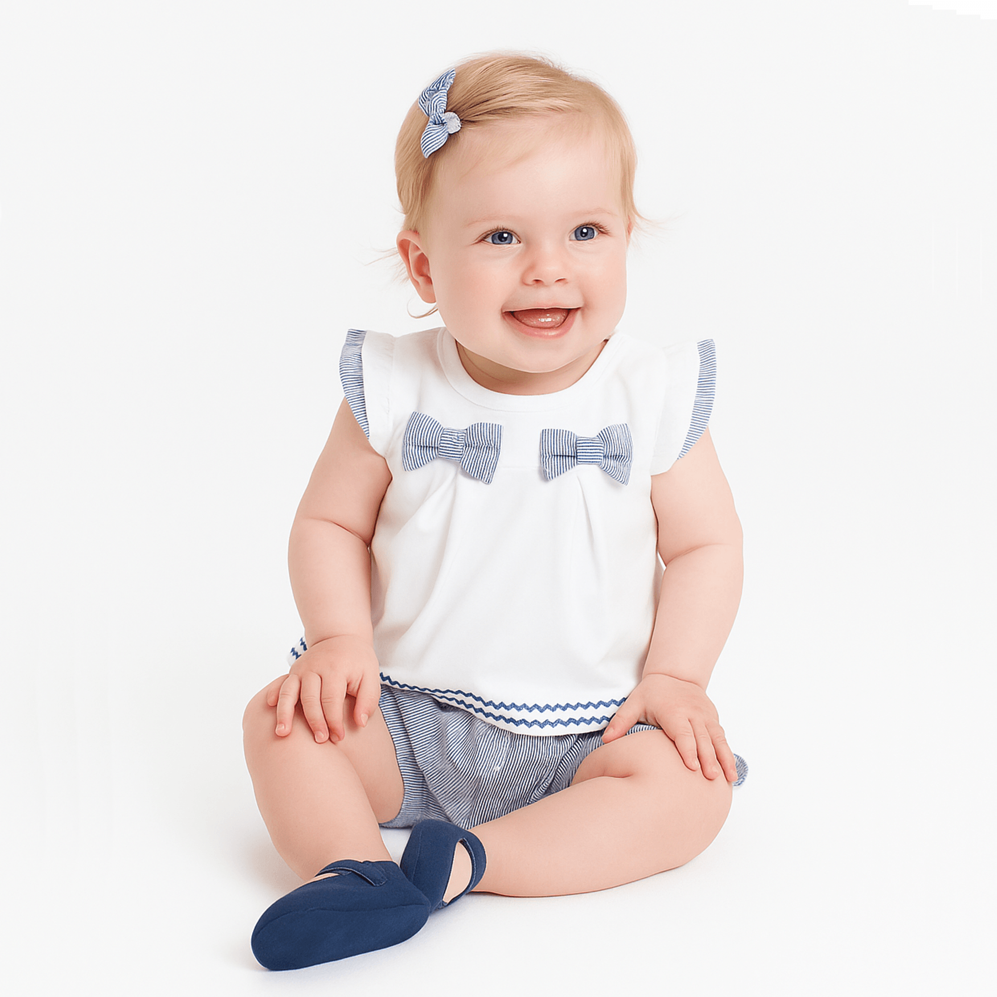 Conjunto-Bebes-Bata-Branca-Lacinhos-e-Short-Balone-Tricoline-Azul-1