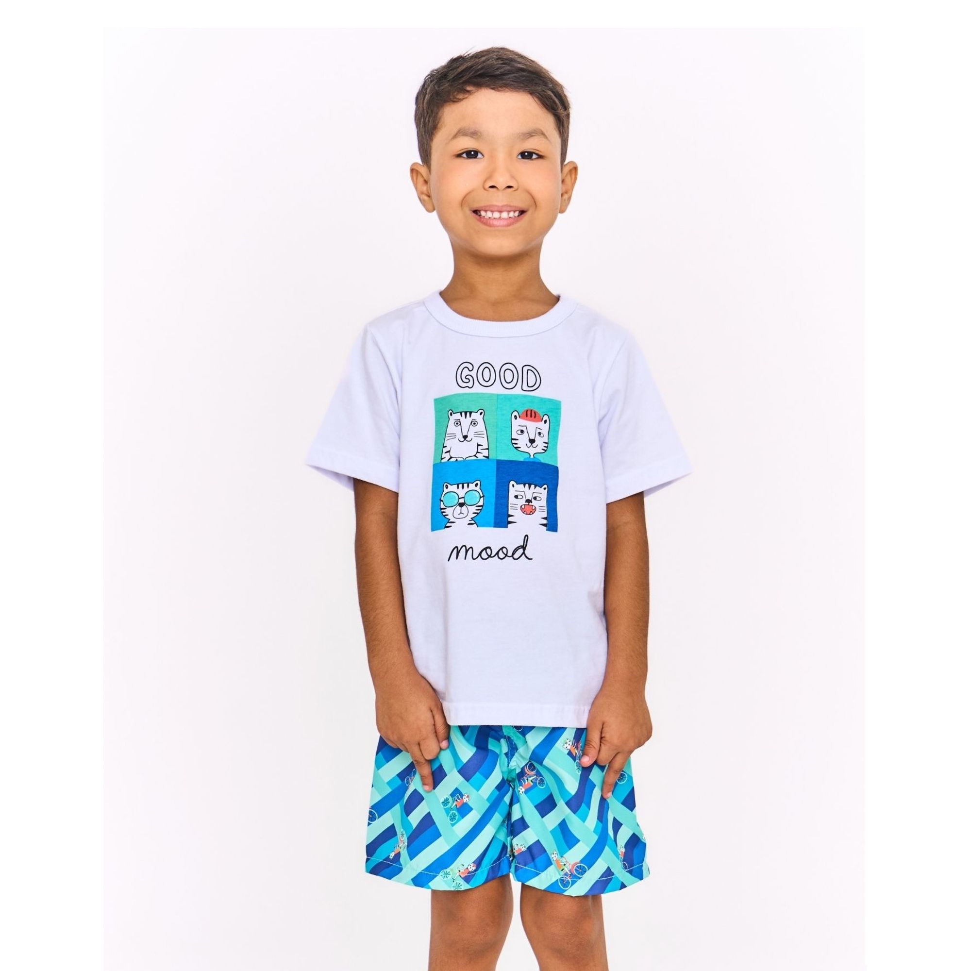 Conjunto-Meninos-Camiseta-Branca-Tigrinhos-e-Bermuda-Microfibra-Azul-Alphabeto-1