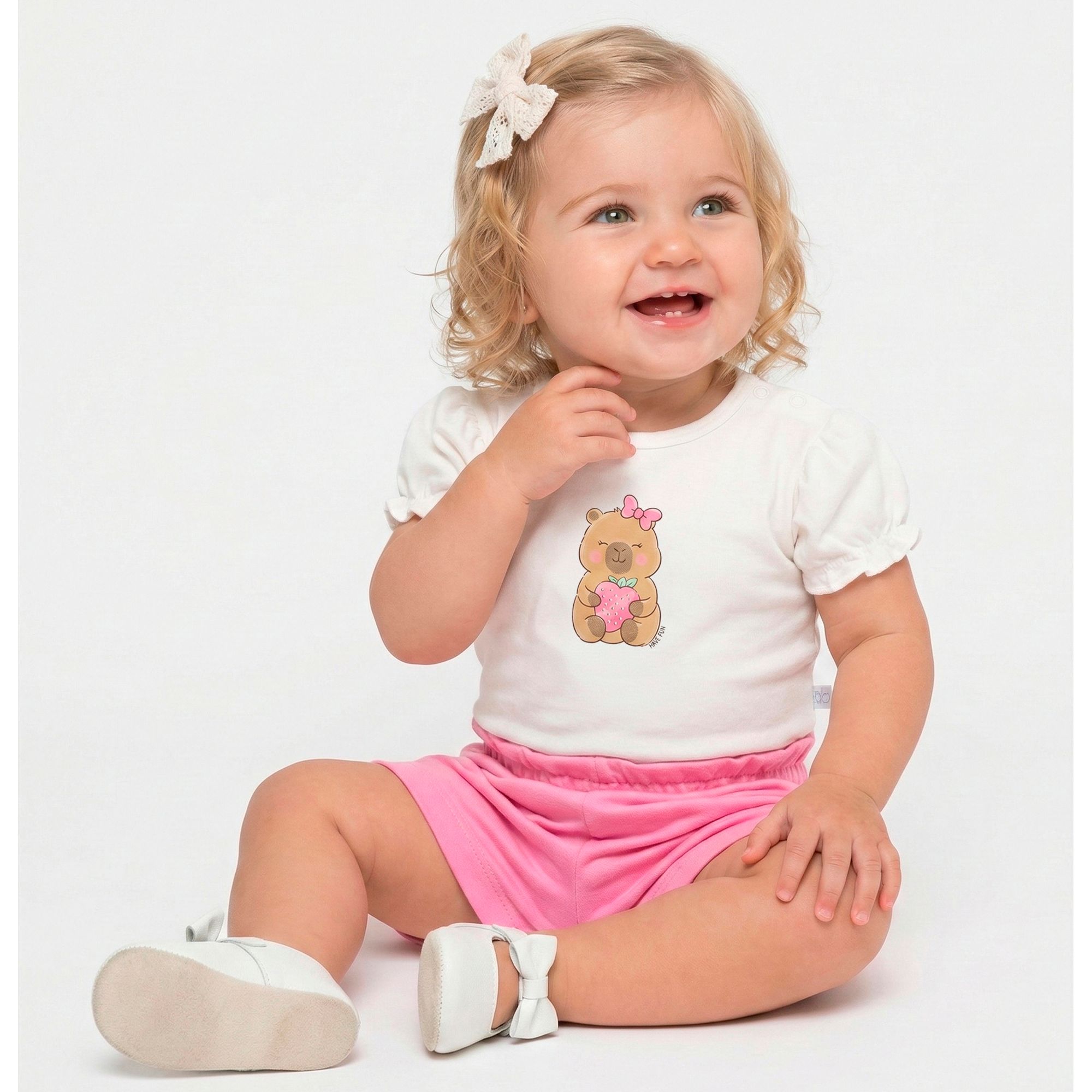 Conjunto-Bebe-Body-Off-White-Capivara-Moranguinho-e-Short-Rosa-1